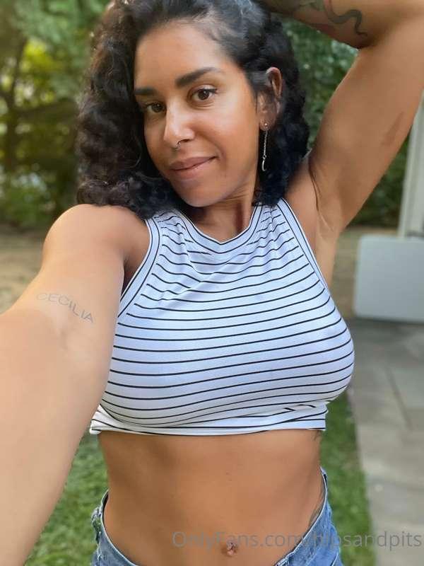 Happy Saturday. Sun is setting. Ready to relax 💋