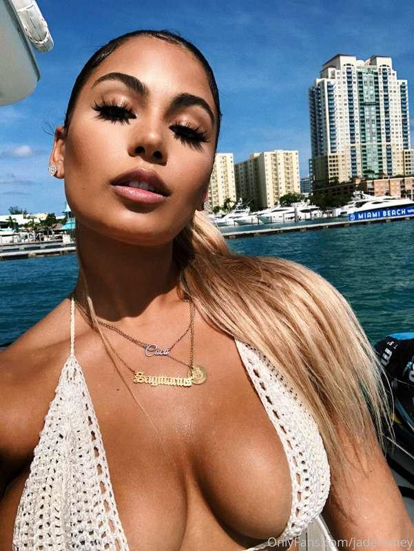🌺