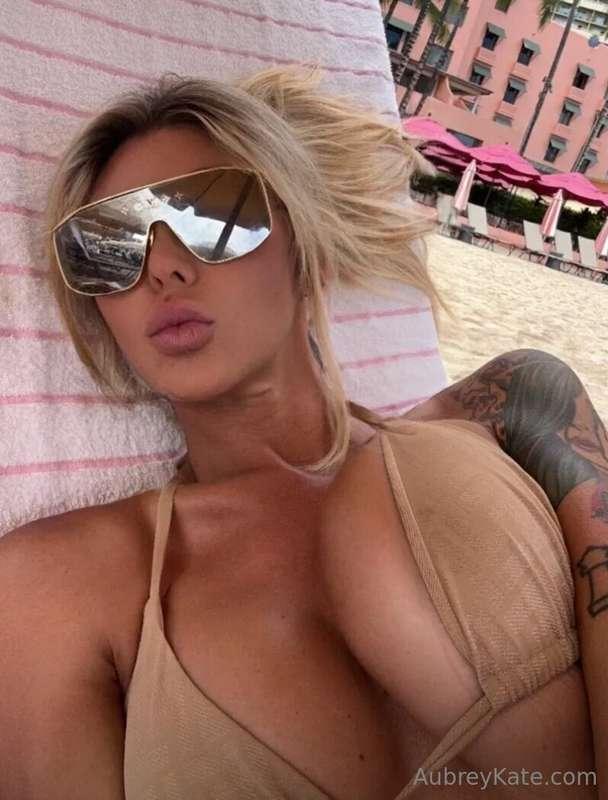 wish your cock was here 😘