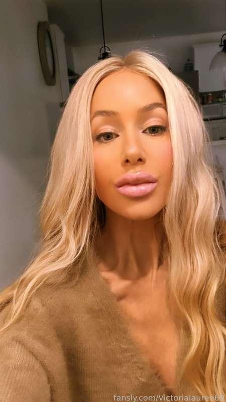 victorialauren69 image #5