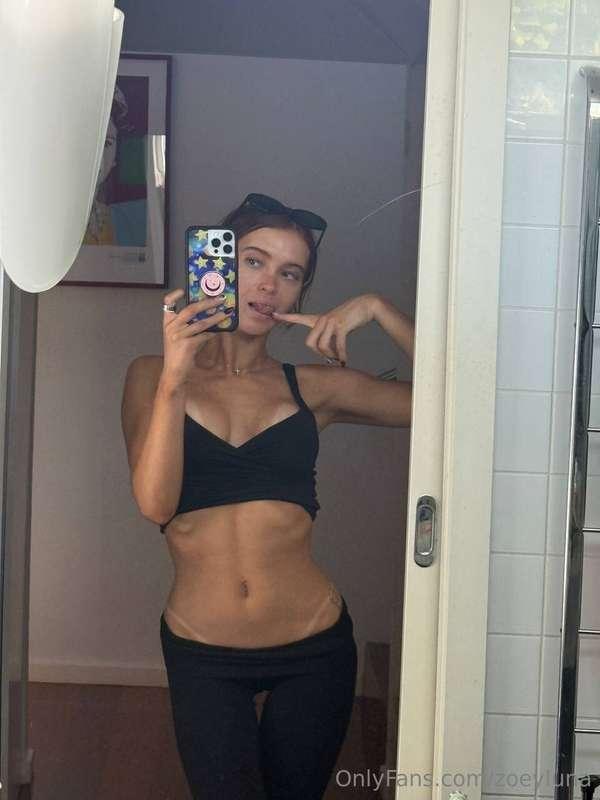 this mirror’s seen things you haven’t 😏