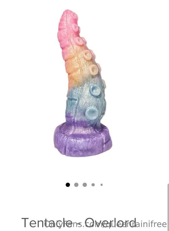 New toy campaign!
My toy box needs an update and a Queen doe..