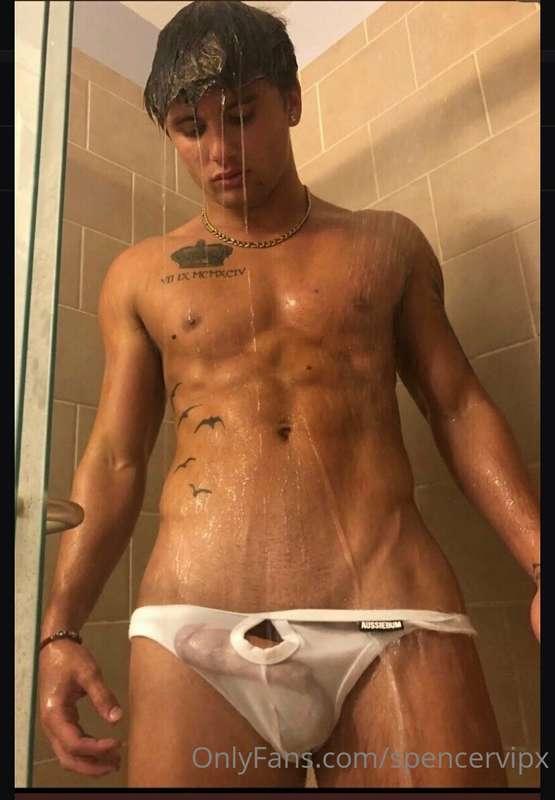 Might have 🍆💦 on my own face👀