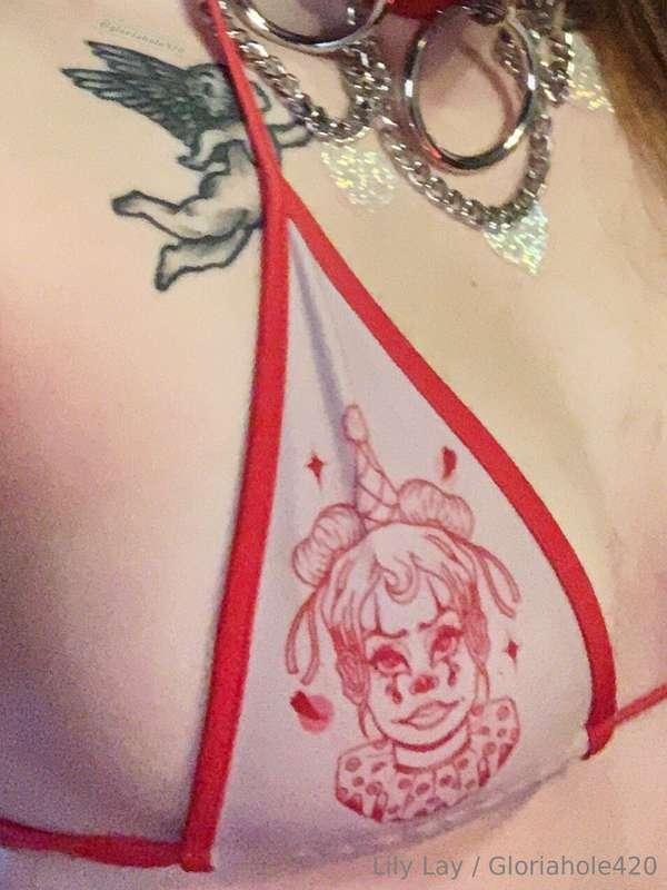 Before / After of my sex tape CLOWN GIRL GETS FUCKED IN THE ..