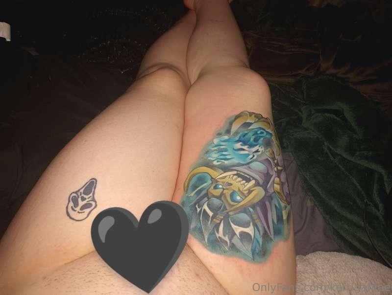 My thigh is on fire 😭 makes it so hard to sleep. Any WoW fan..