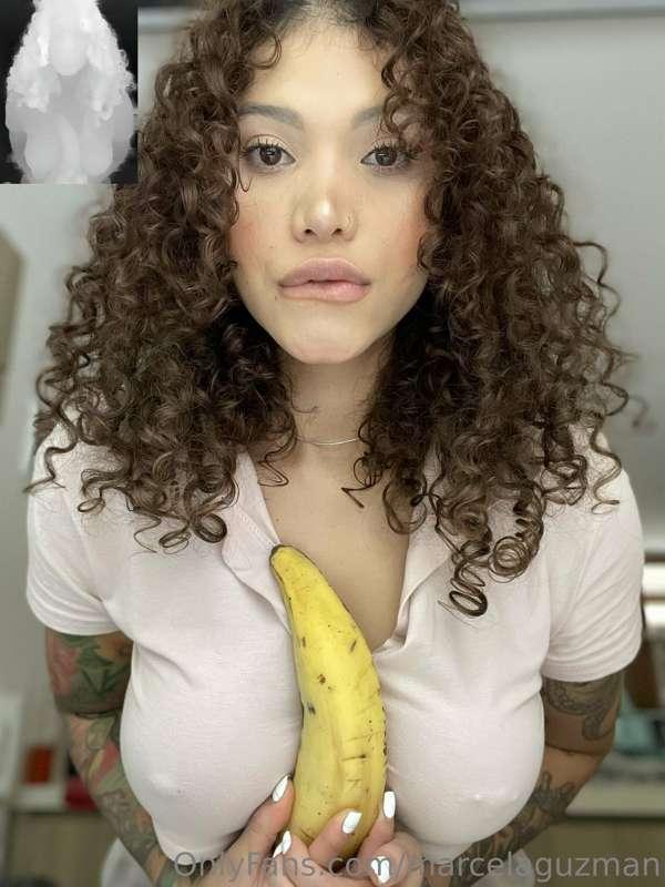 Can I eat your cock? 🍌 @marcelaxo