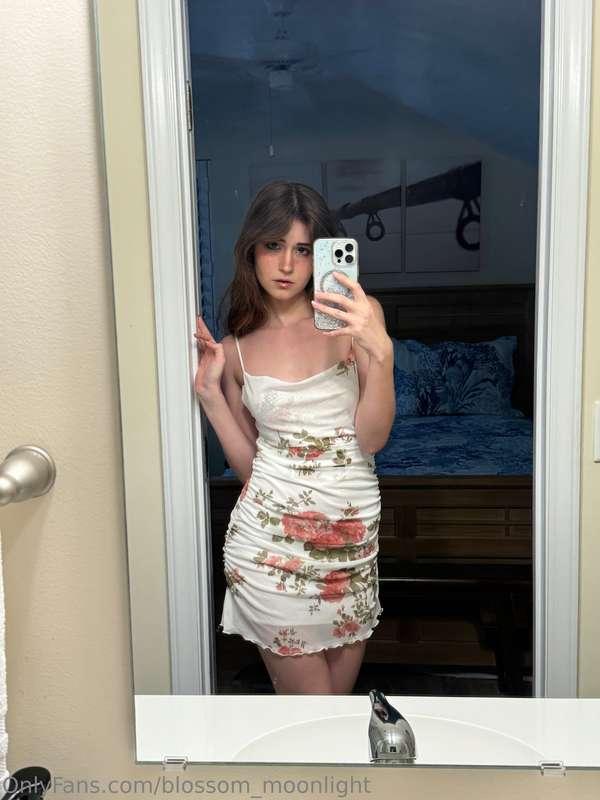 Would you sneak a hand up my dress during dinner?