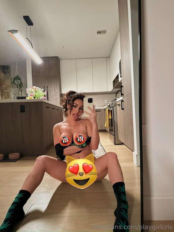 UNLOCK FOR THE UNCENSORED VERSION 👀 