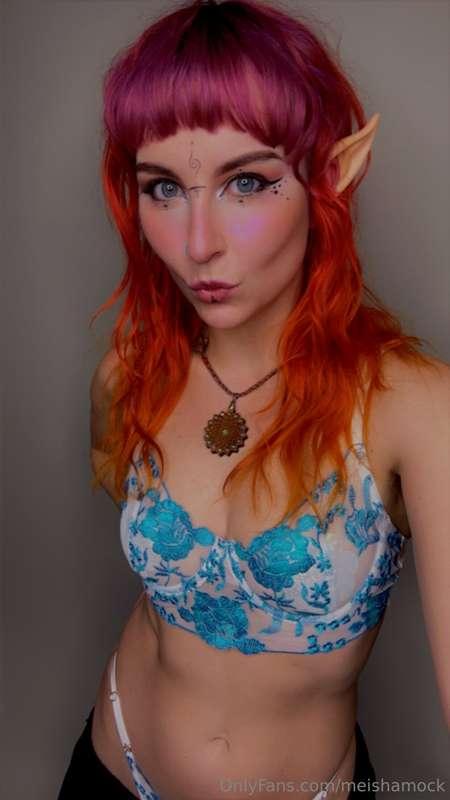 Hum, what do you all think.... Should I do a set with this l..