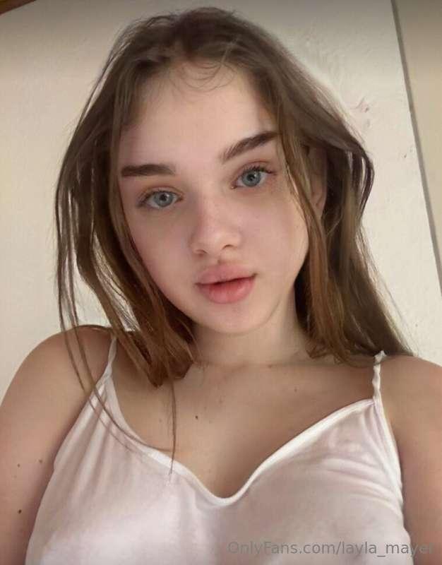 🔥 STOP SCROLLING 🔥@sofigol
🔥 Her wet pussy 🫦🫦 is waiting for..