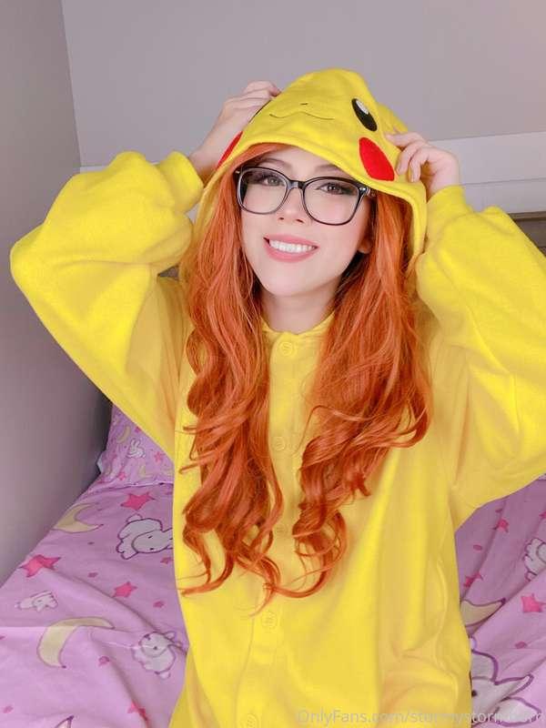 Pkia-Pika! 😋 Can I play with your Pokéballs? 👀 