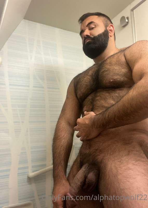This flight had a really big bathroom so you know Daddy had ..