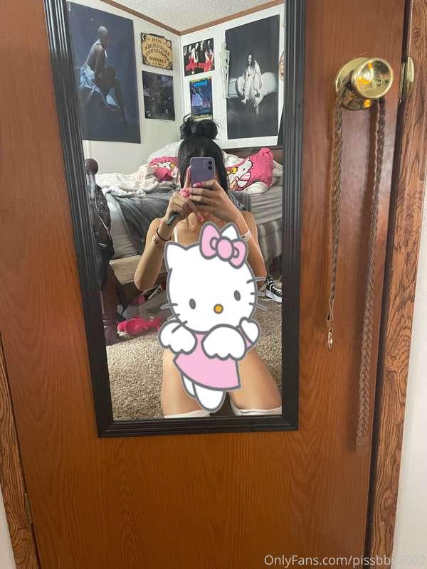posting underwear ass pic for the first time!!💓💘🥰🌸🥺💕🦄🧚‍♀️🥺 a..