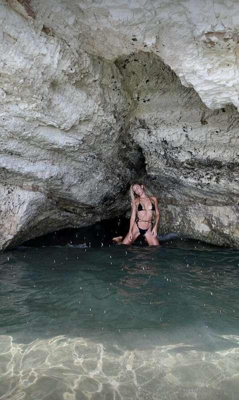 Did you think about romance on the beach🏖—the warmth of the ..