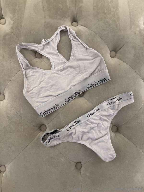 Sports set for saleCalvin Klein Well worn £55 Inc. P&P 