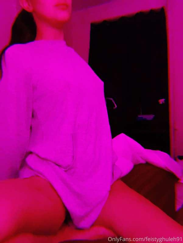 I love colored light bulbs 💖