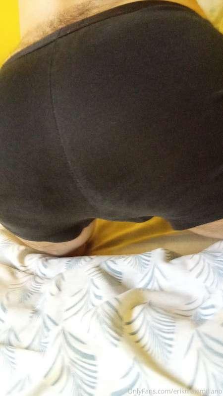 What do they say they like my tail? 🍑🙈 I read them..