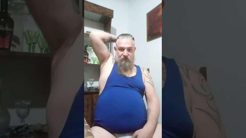 Justo a talk in a tight tank top 
