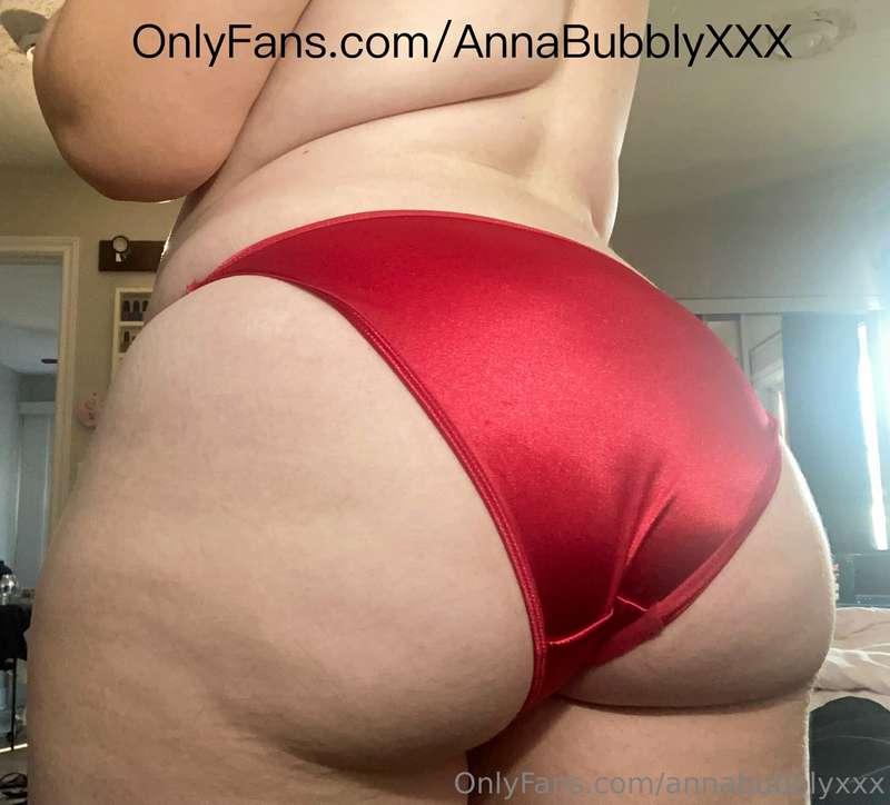 Orgasmed in satin panties (Selling)