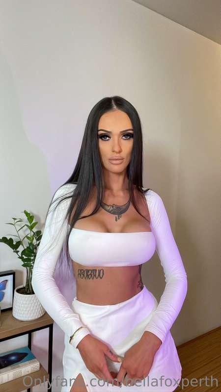 Do I give off ‘wifey’ or ‘will ruin your life vibes’  🫢😛