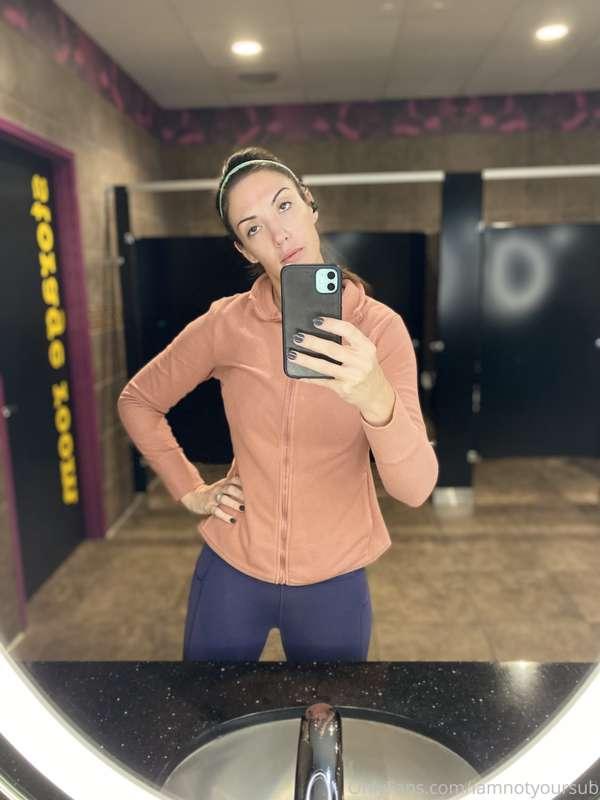 Hitting the gym. Keepin' it tight