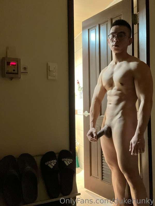 Rock solid cock in a horny night 🌚