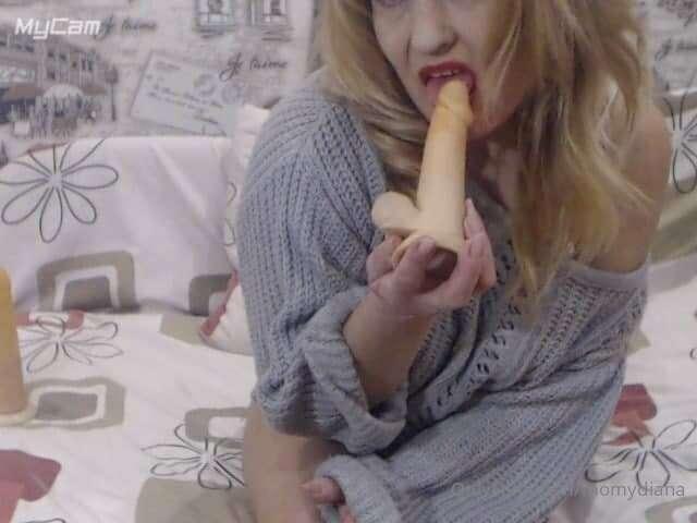Do you want to watch a video of me playing with this toy, I ..