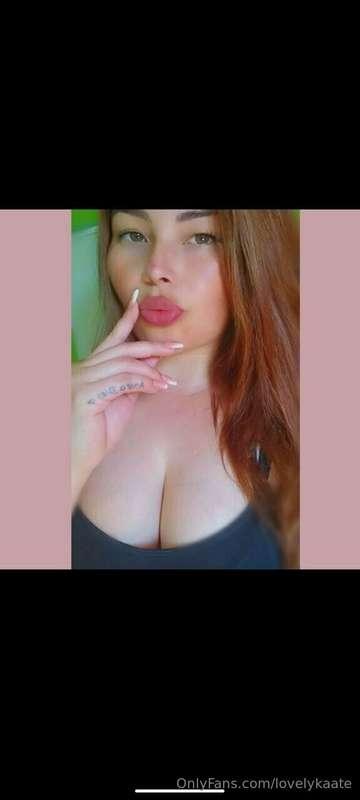 is online now 🔥 @belu_soria
She’s going to fulfil all your d..