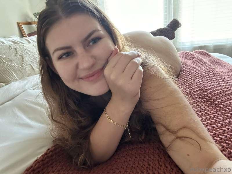 nothing on my fuzzy socks, hehe 🧦🧸 Merry Christmas if you ce..