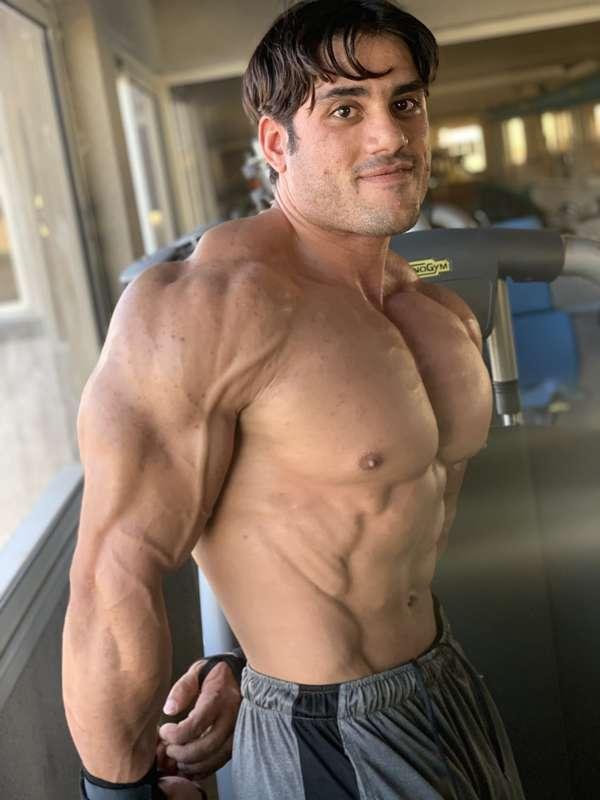 how I start bodybuilding? 

well, When i was at 14 years old..