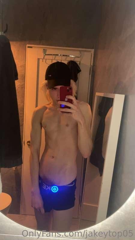come over lets have sum fun 😘
