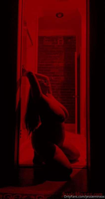 Am I late to this trend? How HOT are these photos!! I might ..