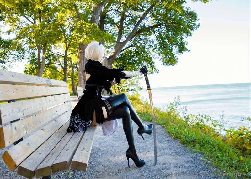 Feeling kinda powerful in this outfit~Might just go and take..