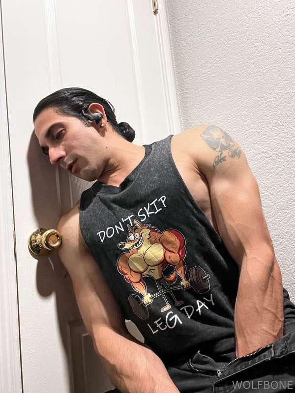 Frustrated and horny today. I need a hole to fuck 