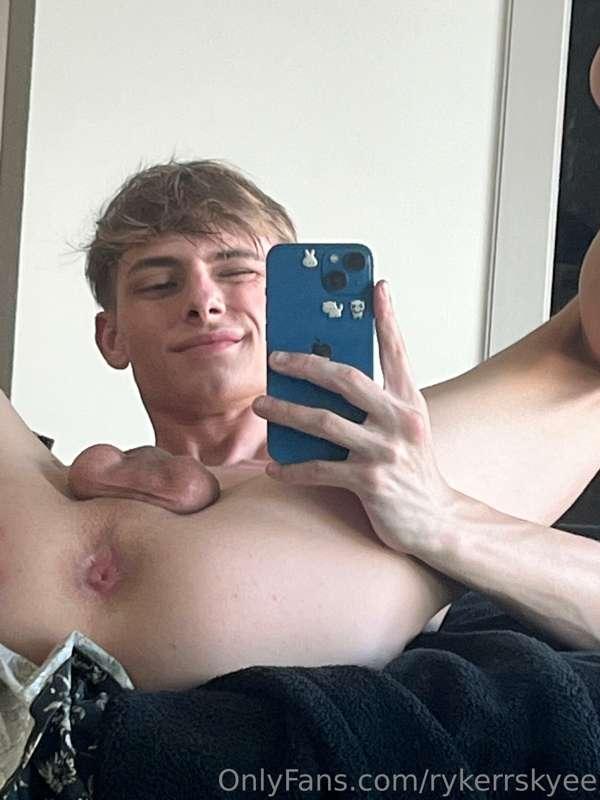 Mmmmm stick your cock in me