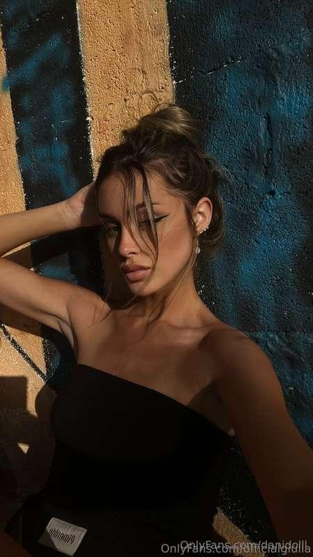 ⚡️@officialgiulia NOW WET⚡️Oh my god @officialgiulia wants y..