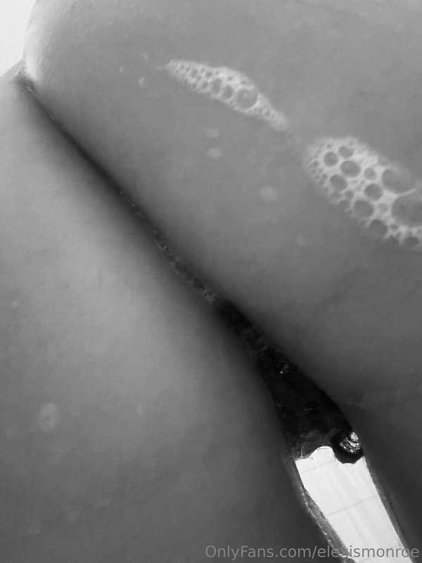 elexismonroe image #1