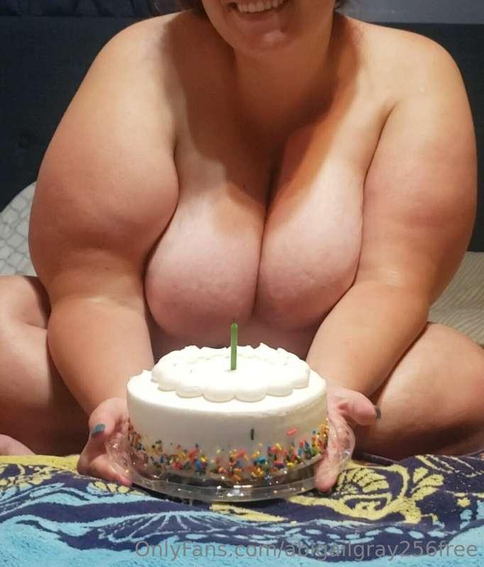 Celebrated my birthday by sitting on this cake! 🎂 Come watch..