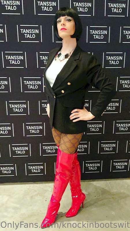 Well well well! Past 100 subs (or subscriptions 😁). Thank yo..