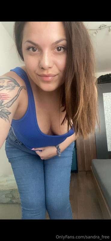 What was the first thing you noticed in the photo?🤪😈