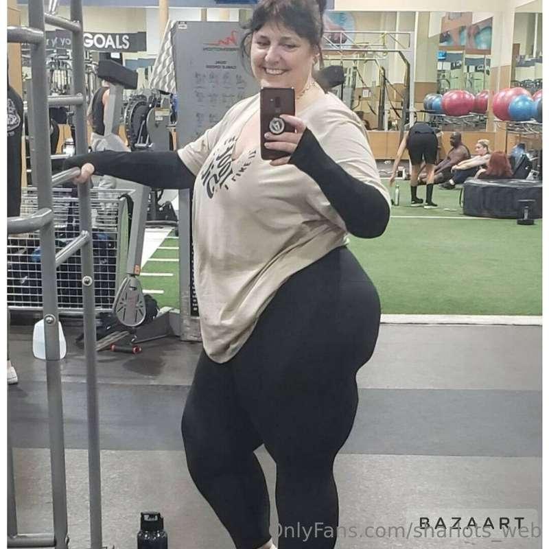 Healthy priorities 🍑💕