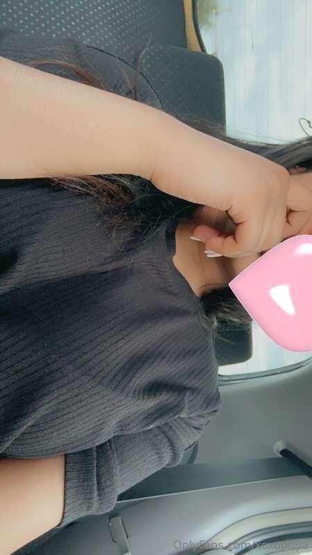 someone come kiss me or something 😶‍🌫 bonus points if ur voi..