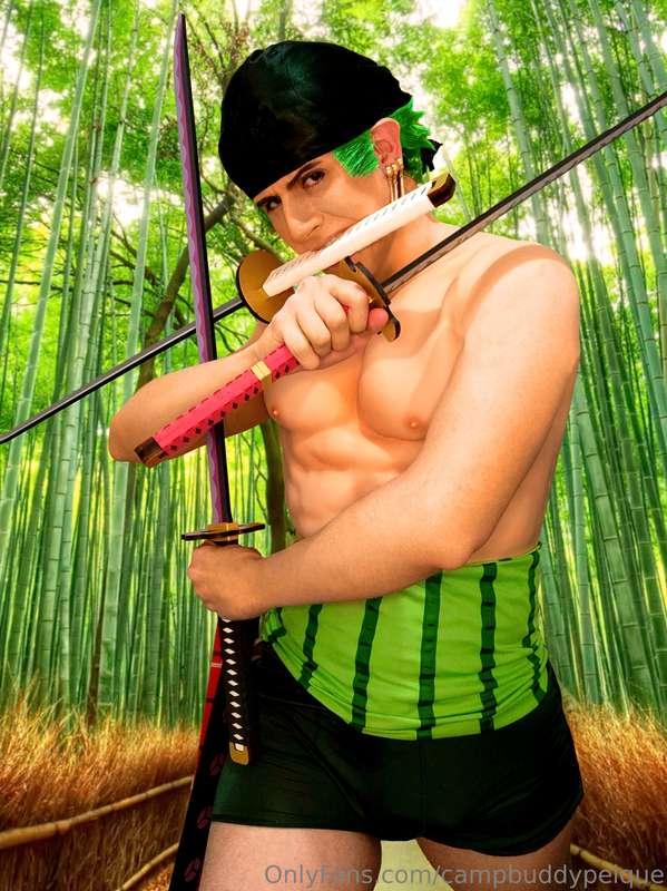 I don't need pants to finish you off. Zoro solos!Eu não prec..