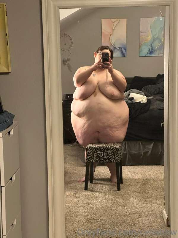 Stool needed to help hold up the belly