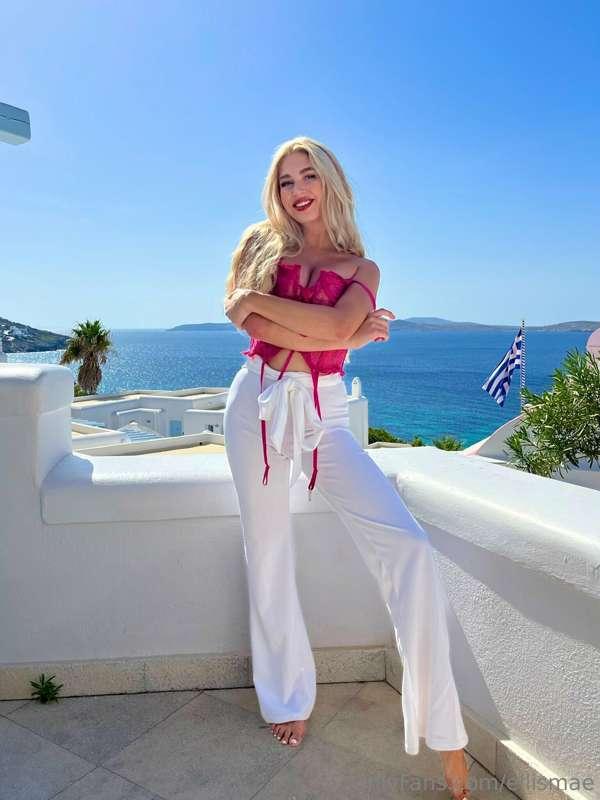 livin life and havin fun under the sun🌞💖💓💝