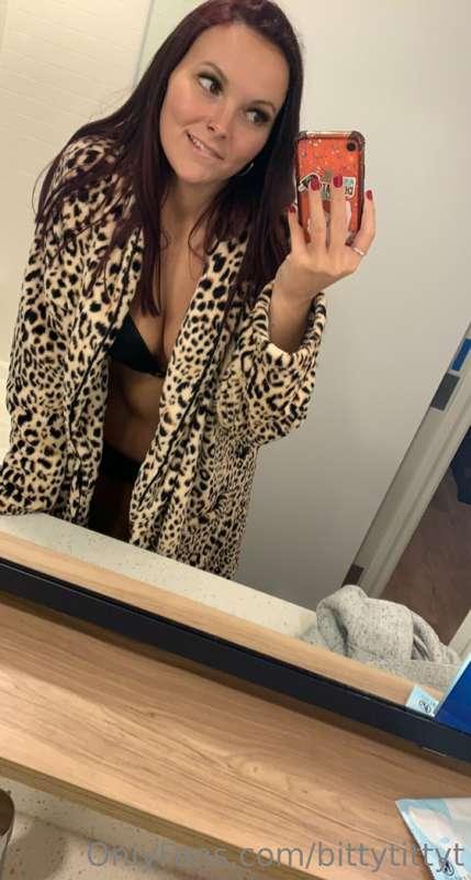 bittytittyt image #0
