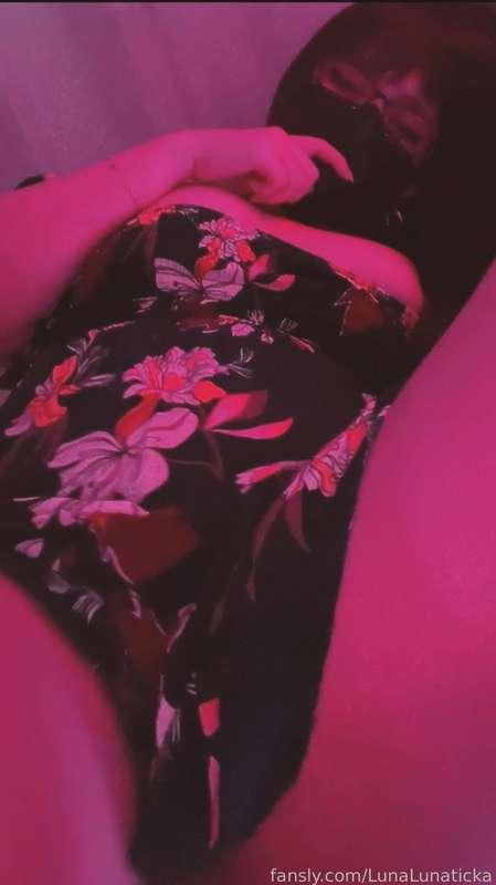 lunalunaticka image #1