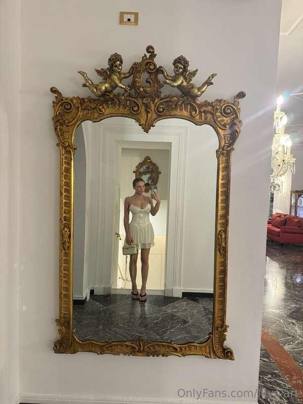 Letting my outfit speak for itself, for now. But if you're r..