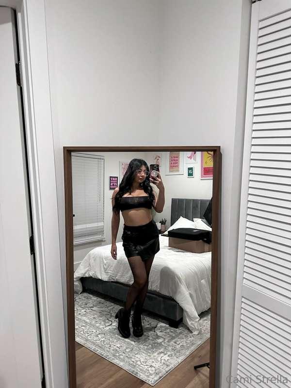Outfit check 🖤