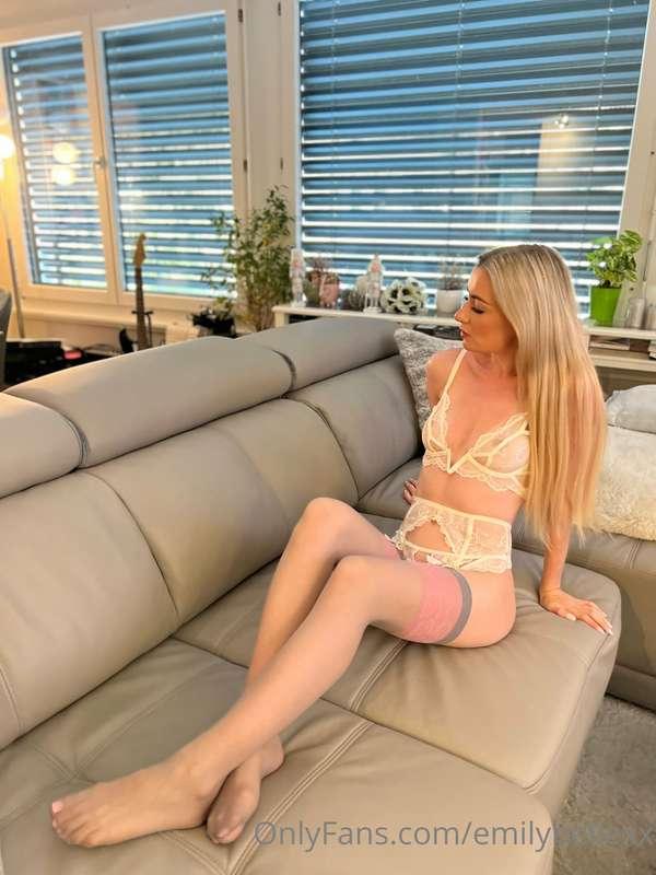 July 2022:
My new series - A 7on1 party at home ☺️🥰
My first..